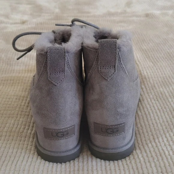 UGG Classic Femme Wedge Charcoal Lace Up Boot Size 8.5 - Picture 3 of 16